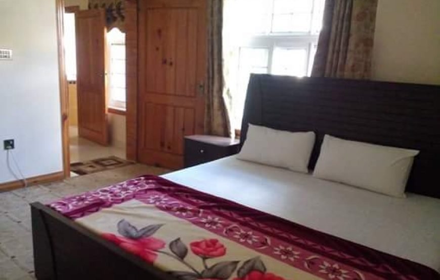 Valley Inn Guest House & Lodges (Rawalakot)