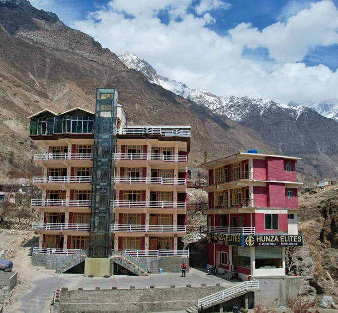 Hunza Elites, Hunza