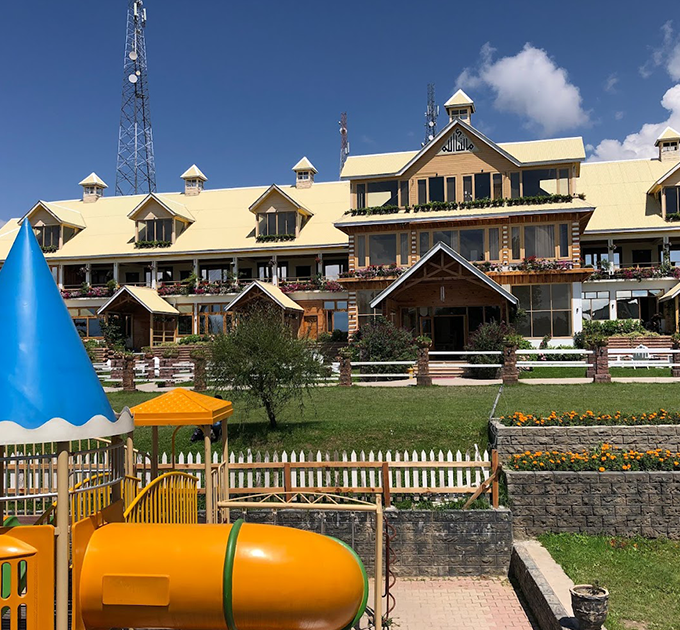 Cedar Wood Resort, Shogran