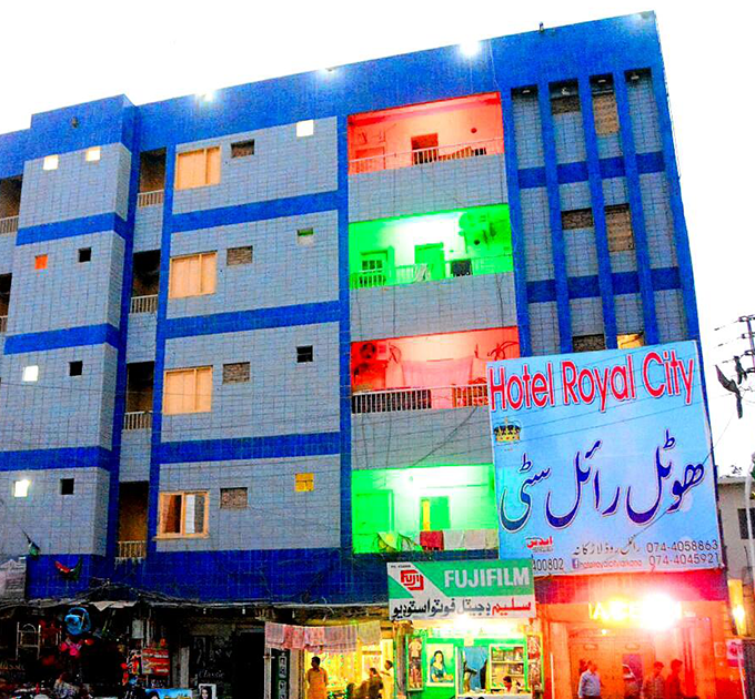 Hotel Royal City, Larkana