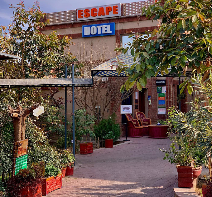 Escape Hotel, Chakwal