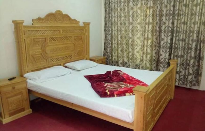 Hotel Pine View & Dera Inn Restaurant, Balakot