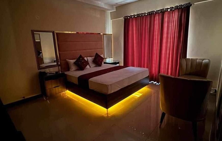 Gold Pine Hotel, Lahore