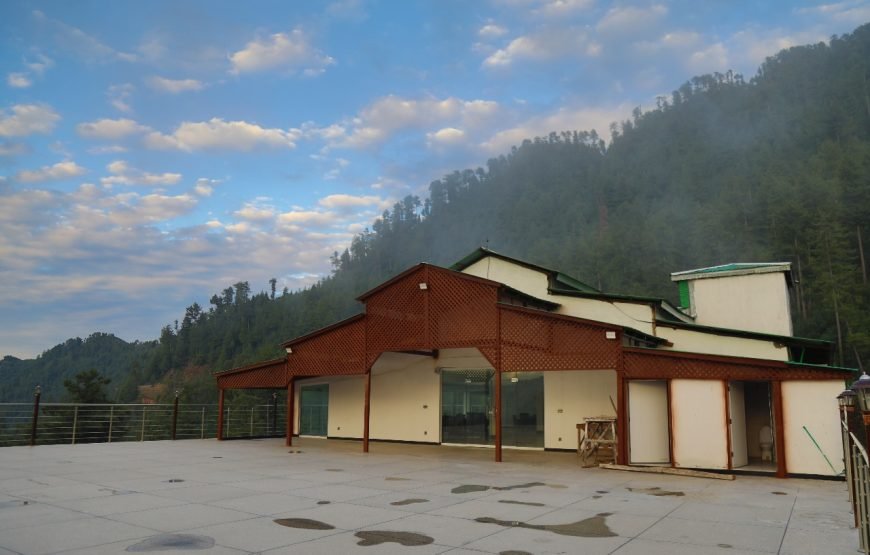 Nizalia Hotel Patriata,Murree