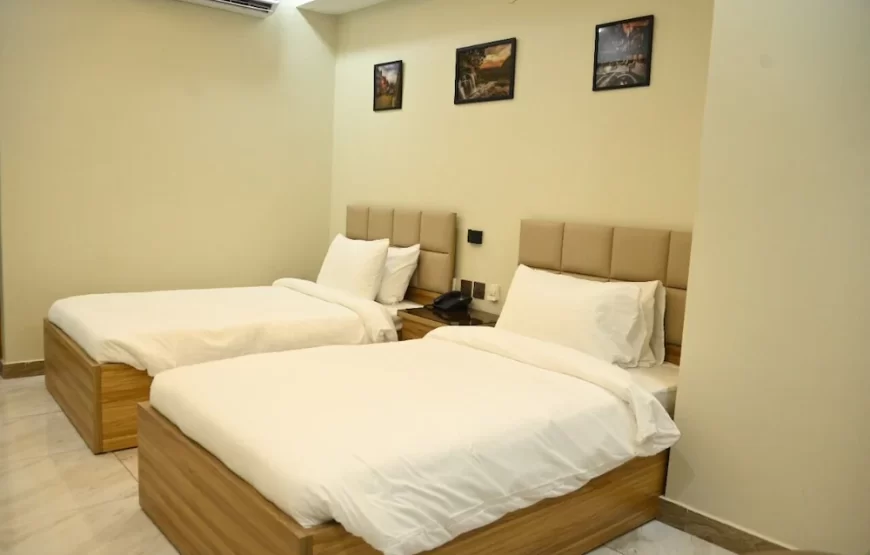 Hotel Pearl Inn, Karachi
