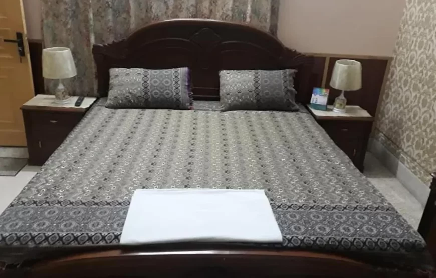 Royal Guest House,Sialkot.