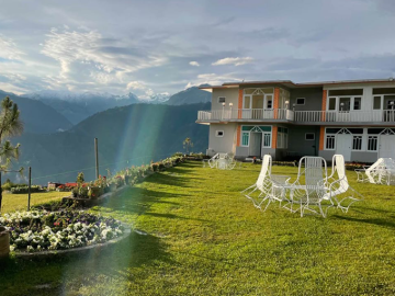 Green Land Hotel, Shogran