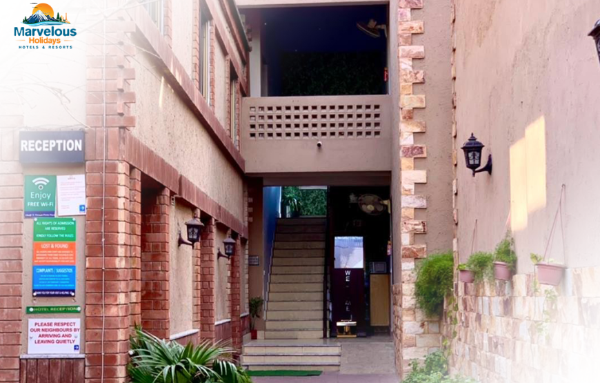 Escape Hotel, Kallar Kahar, Chakwal