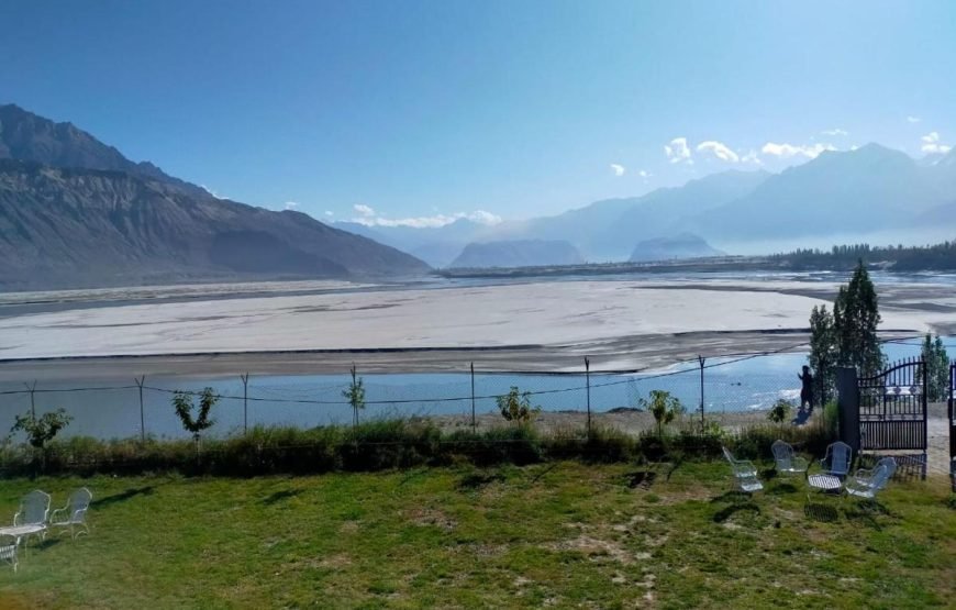 Eat And Read Hotel, Skardu