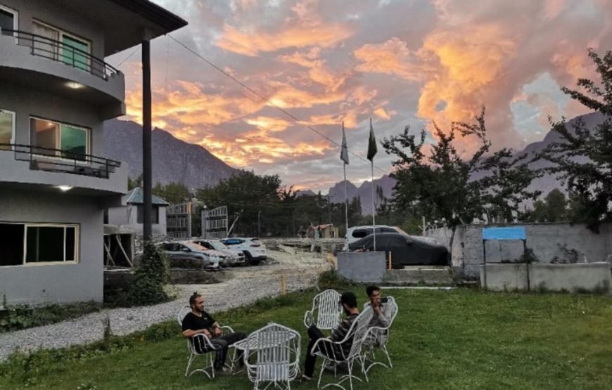 Eat And Read Hotel, Skardu