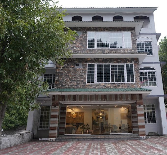 The Barcelo Executive Osis Hotel, Naran